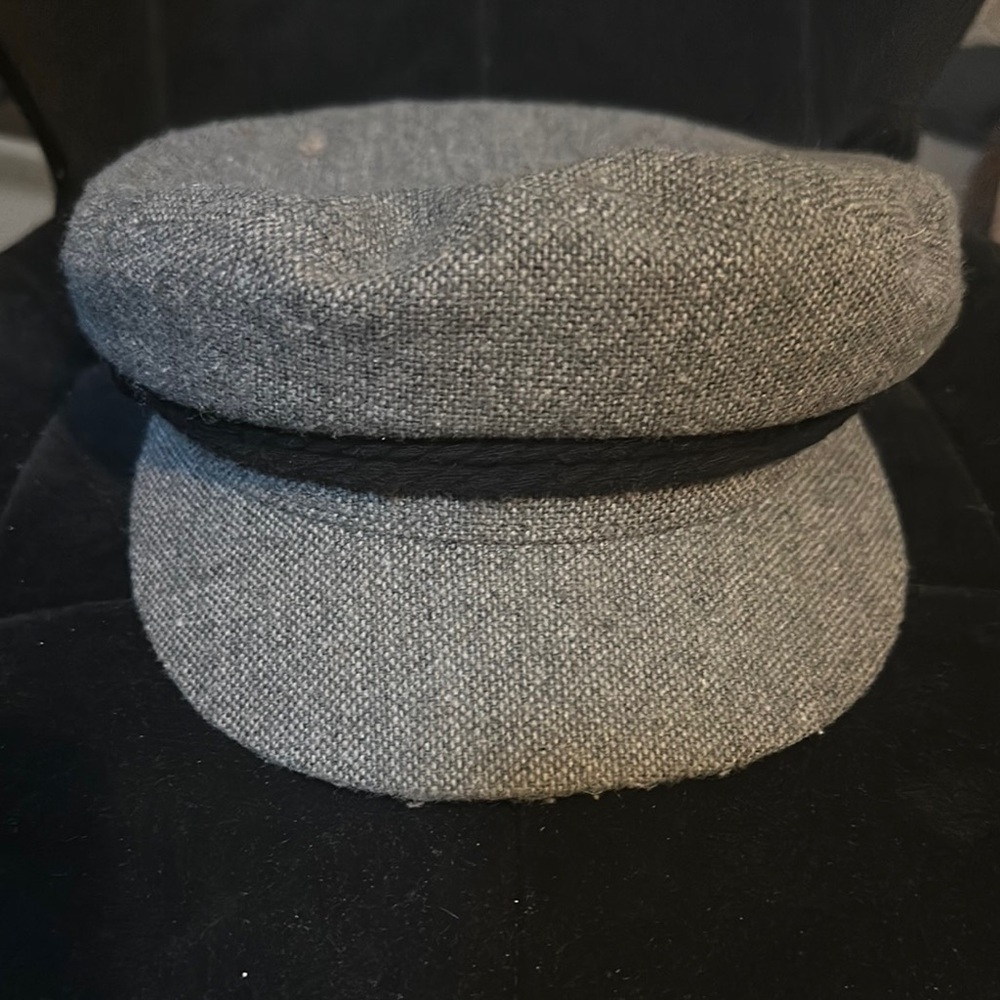 NWOT Brixton Gray Textured XS Cap